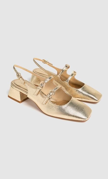 Merceditas doradas de Stradivarius