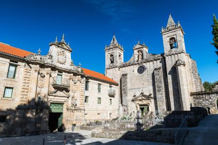 El monasterio de Santo Estevo de Ribas de Sil alberga un monasterio benedictino