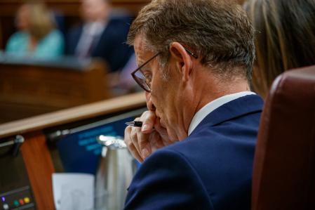 El candidato a la investidura, Alberto Núñez Feijóo, este martes en el Congreso