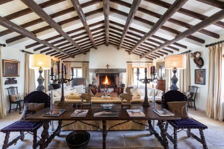 Rosa Estates ocupa una casa de campo en pleno Alentejo portugués