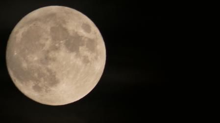 La luna llena en Gavà.