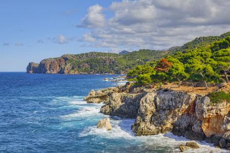 Cala Deià, una de las maravillas de la Serra de Tramuntana