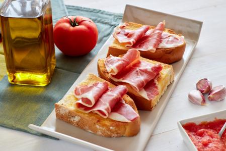 Tostadas con jamón