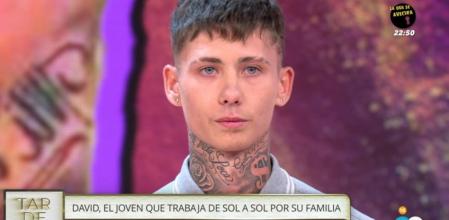'Nano', el joven viral con dos trabajos para cuidar a su familia: “Mi objetivo era que si llegaba a 20 chavales, ayudarles” (Mediaset)