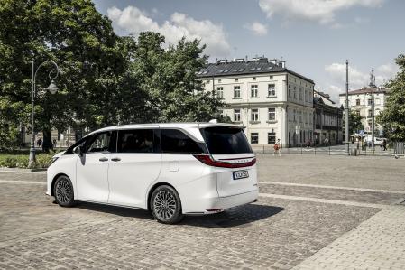 La carrocería puede elegirse en Blanco Sonic, Ágata Sonic, Titanium o Negro Graphite 