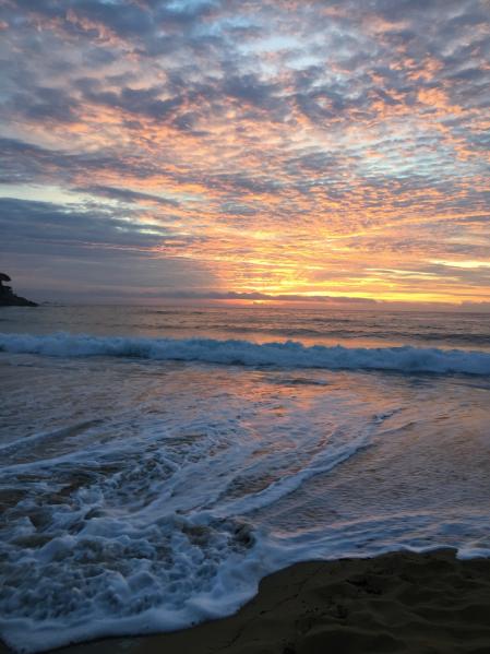 Amanecer en la playa de la Fosca de Palamós.