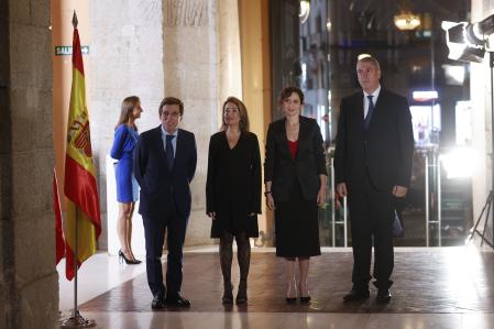 Isabel Díaz Ayuso a su llegada a la cena de gala