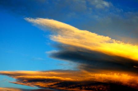 Nubes lenticulares sobre Torelló.