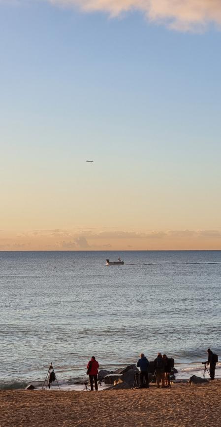 Amanecer en la playa del Pont del Petroli.