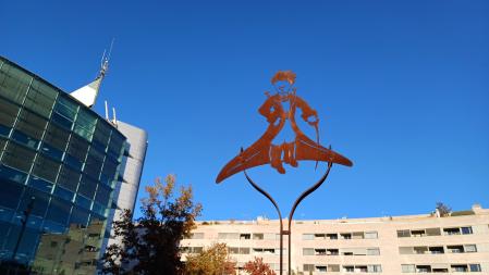 Escultura de El Principito en la plaza Ricard Camí de Terrassa.