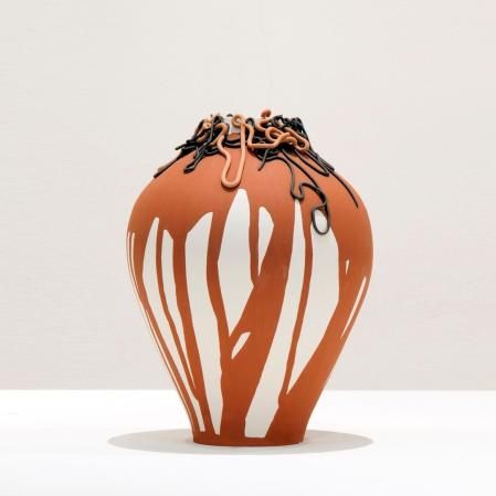 Jarrón de Marre Moerel, reconocida ceramista holandesa afincada 
en Madrid