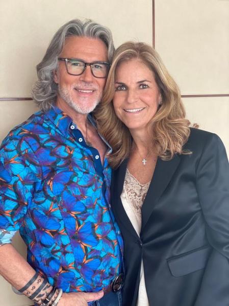 El prestigioso estilista es íntimo amigo de Arantxa.