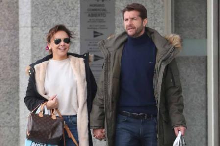 Chenoa y su novio Miguel Sánchez Encias