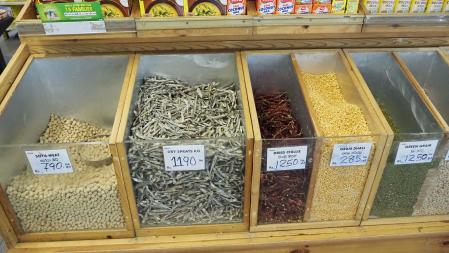 Productos a la venta a granel.