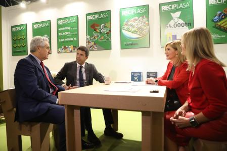 El president de la Generalitat ha participado, junto a las conselleras Salomé Pradas y Nuria Montes, en la inauguración de los certámenes Ecofira y Energy Global Expo & Congress