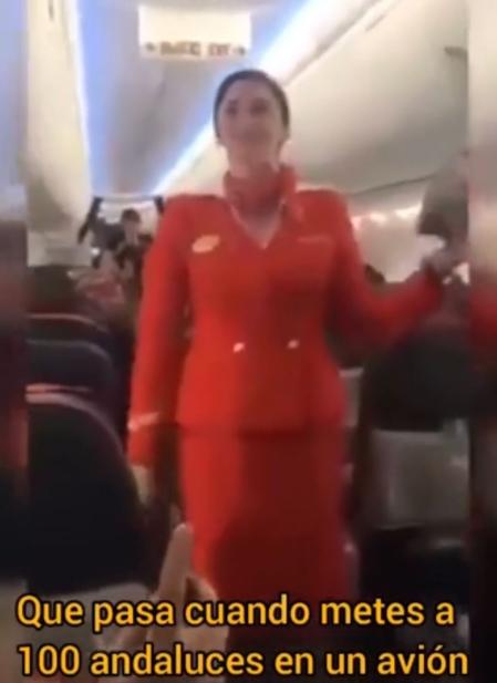 Una azafata se contagia de la risa entre andaluces