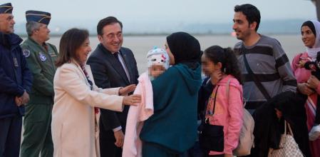 Llegan a la base de Torrejón los 139 españoles evacuados de Gaza, entre ellos 67 menores