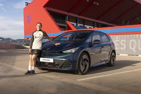 El otro vehículo que han podido elegir las futbolistas es el eléctrico Cupra Born&nbsp;