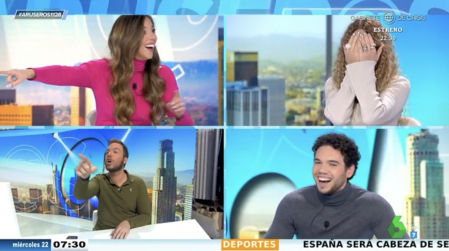 Angie Cárdenas y sus hijos en directo