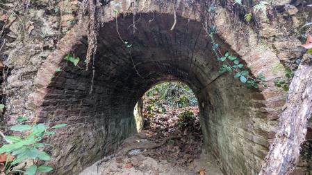 La Fuente de la Dinamita de Sant Fost de Campsentelles.