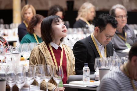 Durante el encuentro se ha puesto encima de la mesa la necesidad de elevar el precio tanto de las uvas como de los elaborados