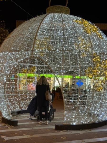 Ambiente navideño en Girona.