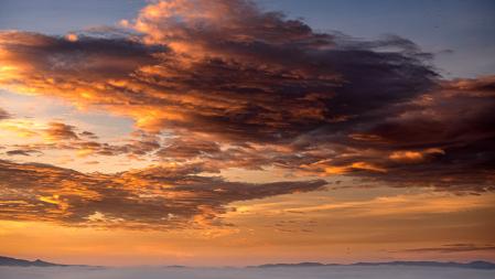 Nieblas en la Plana de Vic visto desde Sant Pere de Torelló.