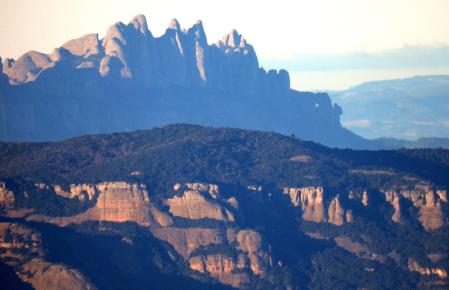 Montserrat vista desde el Turó de l'Home.
