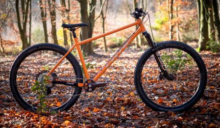 Cotic Solaris, la versátil mountain-bike hecha a mano capaz de aguantarlo todo.
