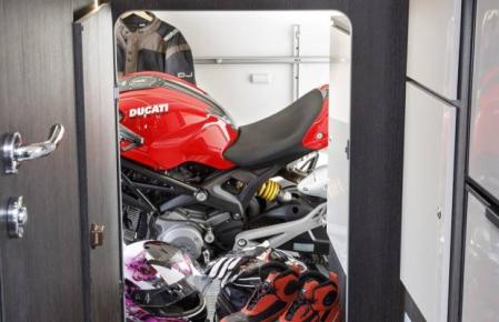 Maletero de la Roller Team Kronos 290 M