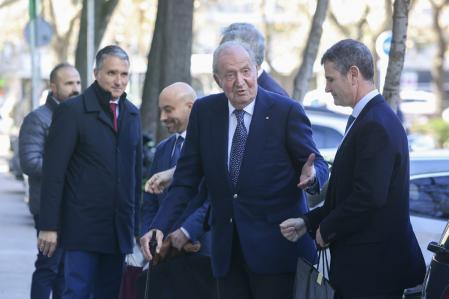 La Infanta Elena logra reunir a los Reyes con Don Juan Carlos por su cumpleaños