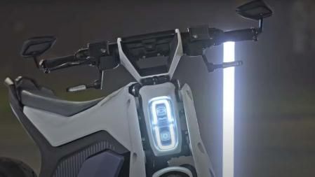 Naxeon I Am, la futurista moto eléctrica china cargada de diversión y prestaciones.