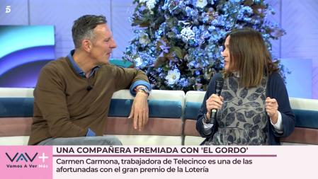 Una trabajadora de Mediaset anuncia en directo que ha sido premiada con 'El Gordo'