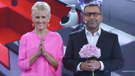 Mercedes Milá fue madrina del último 'Deluxe' de la historia.