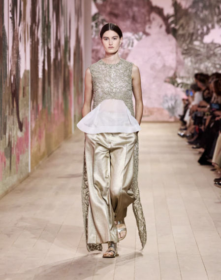 Propuesta con piezas metalizadas de Dior