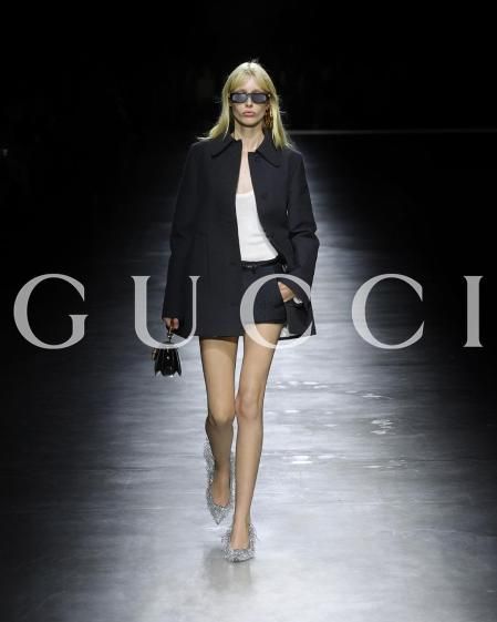 Gucci apuesta por el conjunto de camisa y shorts
