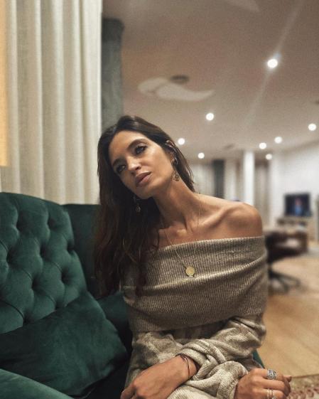 Sara Carbonero con el vestido de Slowlove para celebrar la Navidad