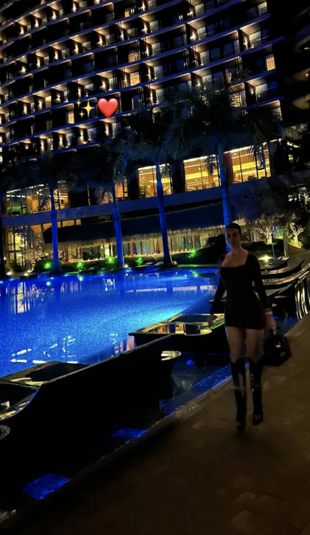 Georgina Rodríguez con el minivestido negro