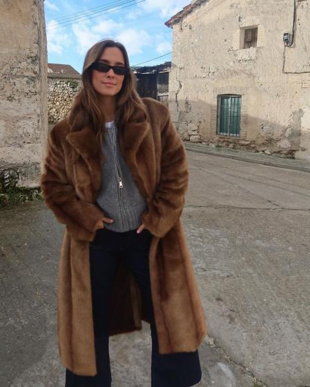 María Pombo con abrigo de pelo esta Navidad