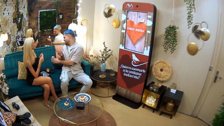 Lula y Raúl en 'First Dates'