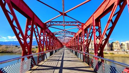 El antiguo puente ferroviario de Tortosa