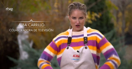 Alba Carrillo despierta risas y complicidad en 'Bake Off: famosos al horno' al protagonizar un divertido momento con Patxi Salinas durante la elaboración de cupcakes