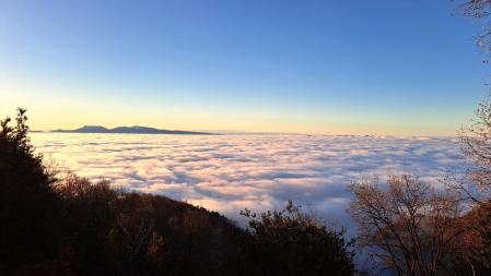 Paisaje de niebla desde el santuario de Cabrera.
