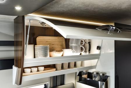 Interior del camper Mobilvetta Admiral K5.1