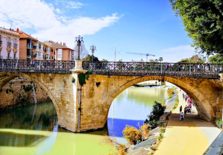 El río Segura, a su paso por Murcia.