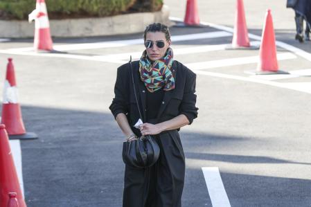 Eugenia Osborne visitando a su hermana tras dar a luz