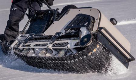 Si te apasionan el motor y la nieve, el curioso Snowdog no te dejará indiferente.