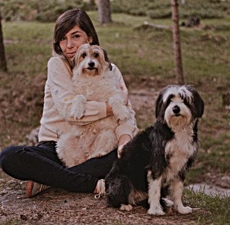 Clara Martín imparte cursos para enseñarnos a comunicarnos con nuestros animales