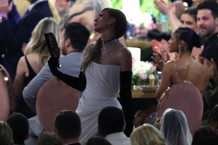 La cantante, con su abanico.