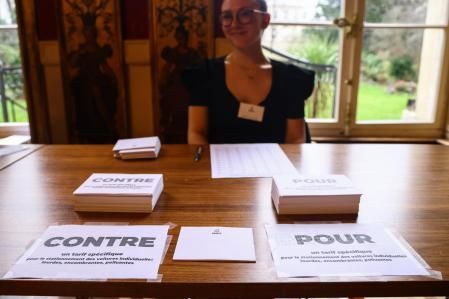 Apenas el 6% de los parisinos participaron en el referéndum convocado por el Ayuntamiento&nbsp;